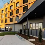 - The Niu, Flux By Ihg Hotell 3*
