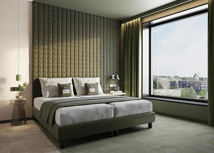 - The Niu, Flux By Ihg Hotel Pasawa