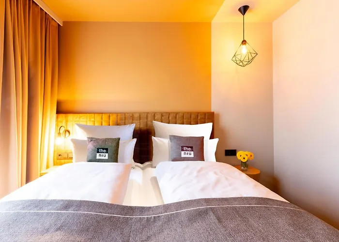 - The Niu, Flux By Ihg