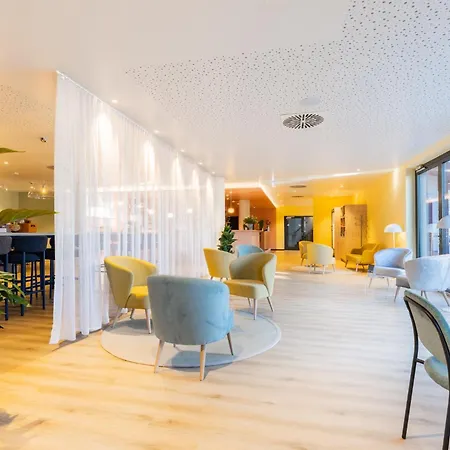 - The Niu, Flux By Ihg Отель