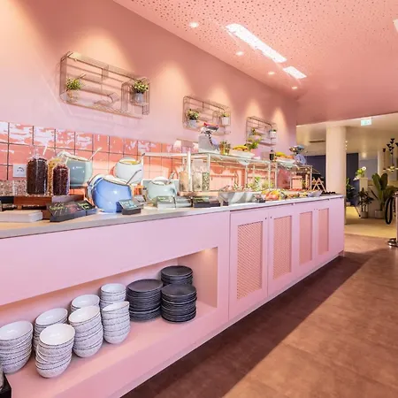 - The Niu, Flux By Ihg Отель 3*